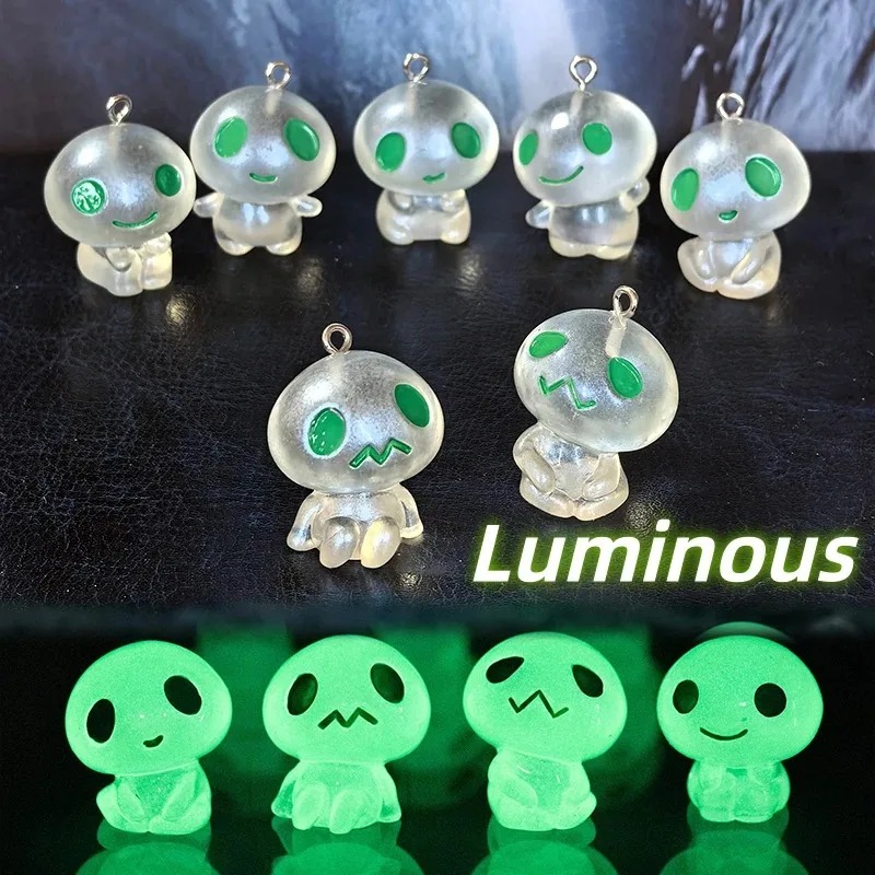 7Pcs Glow In The Dark Alien Re - Resin Art Keychain 评论和价格