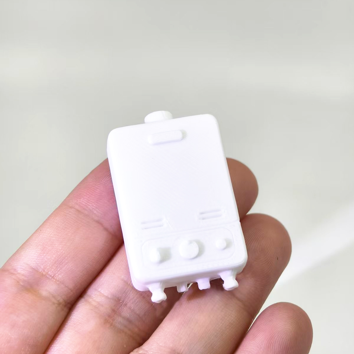 Miniature Water Heater Model D - Resin Art Toys 评论和价格